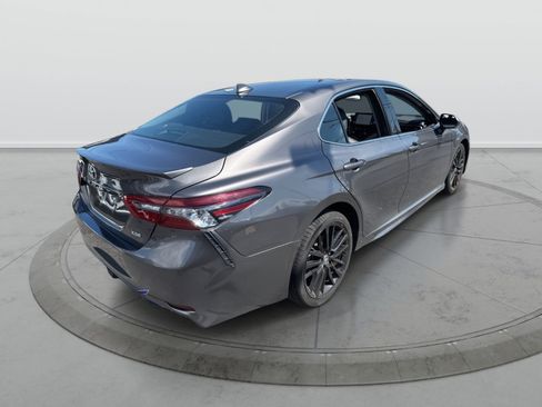 Used 2023 Toyota Camry XSE image 6
