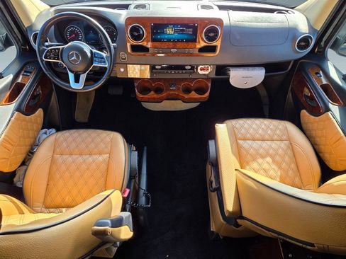 Used 2019 Mercedes-Benz Sprinter 170 image 14