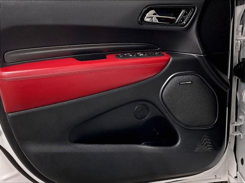 Used 2021 Dodge Durango R/T w/ Technology Group image 9