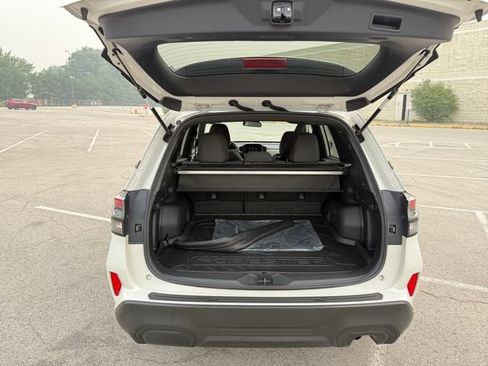 Used 2025 Subaru Forester Premium AWD/4WD image 26