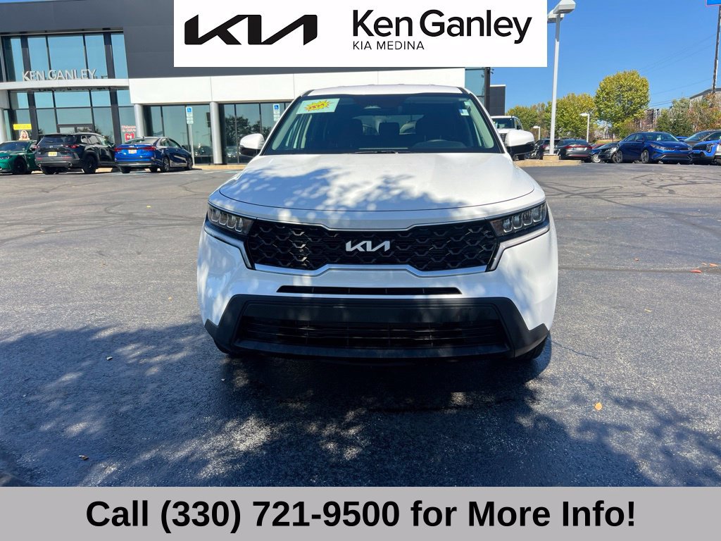 Certified 2023 Kia Sorento LX AWD/4WD image 4