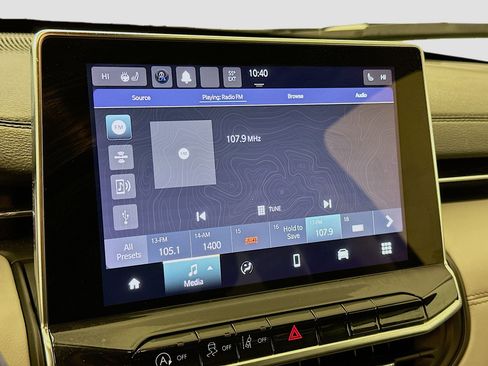 Used 2022 Jeep Compass Limited image 21