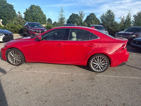 Used 2016 Lexus IS 300 AWD w/ Navigation System Package image 8
