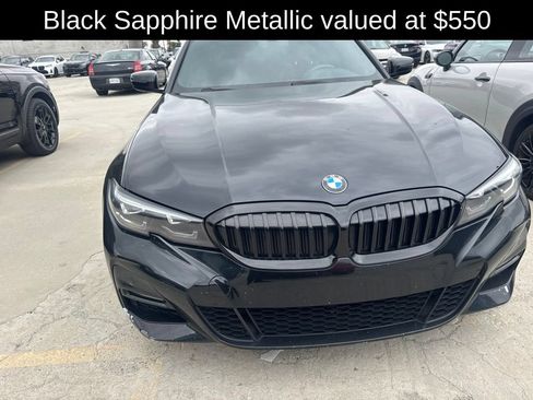 Used 2022 BMW 330i Sedan w/ M Sport Package RWD image 9