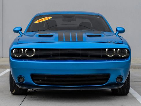 Used 2015 Dodge Challenger R/T w/ Quick Order Package 28B R/T RWD image 5