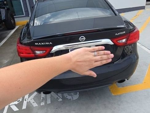 Used 2016 Nissan Maxima Platinum w/ Interior Lighting Package FWD image 25