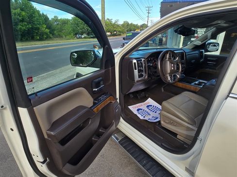 Used 2014 GMC Sierra 1500 SLT w/ SLT Crew Cab Value Package AWD/4WD image 7