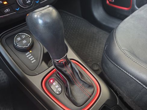 Used 2017 Jeep Compass Trailhawk w/ Navigation Group image 20