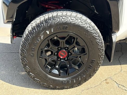 Used 2025 Toyota Tacoma TRD Pro image 14