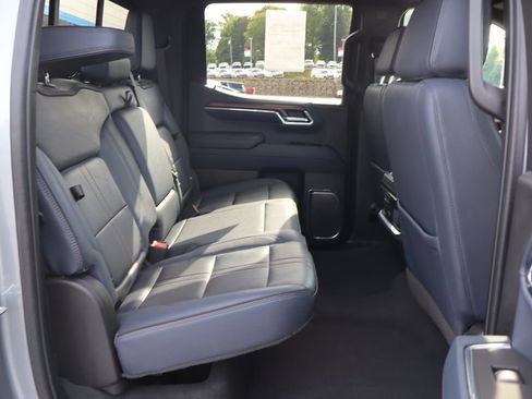 Used 2024 Chevrolet Silverado 1500 High Country w/ High Country Premium Package AWD/4WD image 20