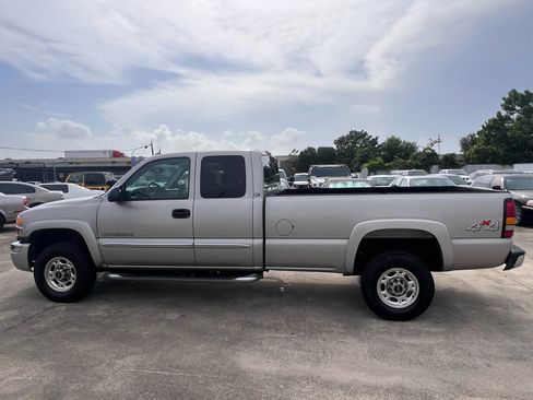 Used 2004 GMC Sierra 2500 SLT w/ Skid Plate Package image 4