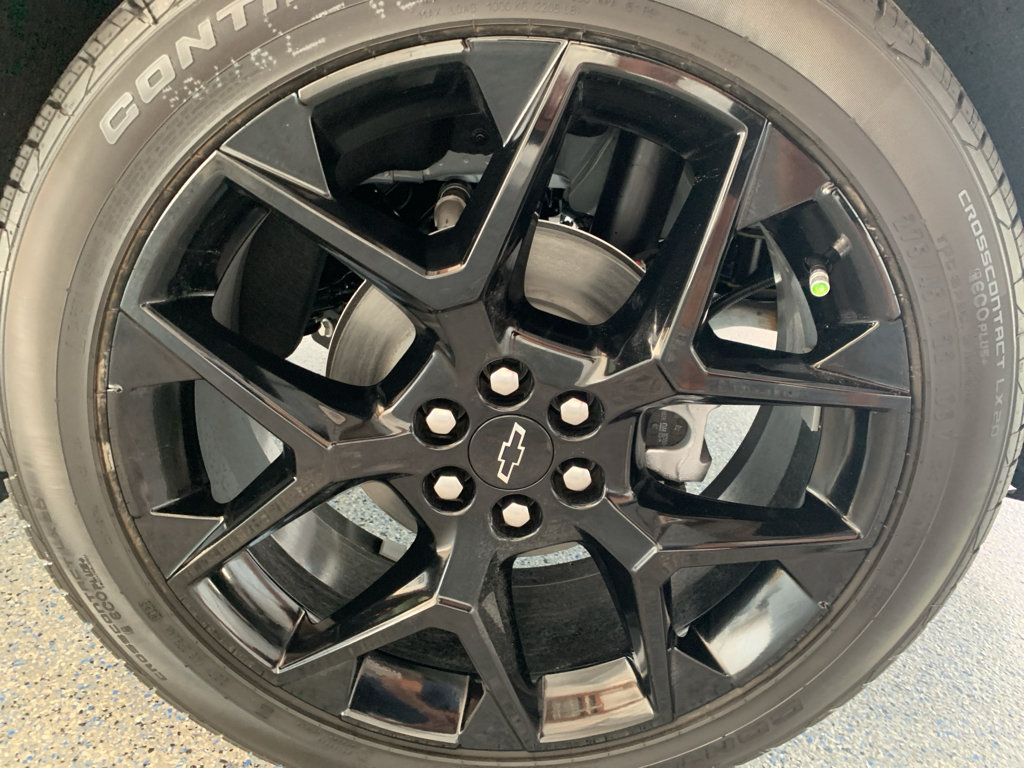 New 2026 Chevrolet Traverse RS w/ LPO, Floor Liner Package FWD image 33