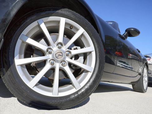 Used 2006 MAZDA MX-5 Miata Grand Touring w/ Suspension Pkg image 24
