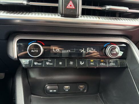 Used 2024 Kia K5 GT-Line w/ GT-Line Premium Package FWD image 12