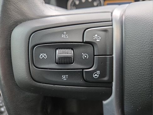 Used 2021 GMC Yukon SLT w/ SLT Premium Package image 19