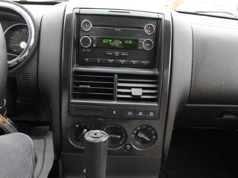 Used 2008 Ford Explorer XLT image 43