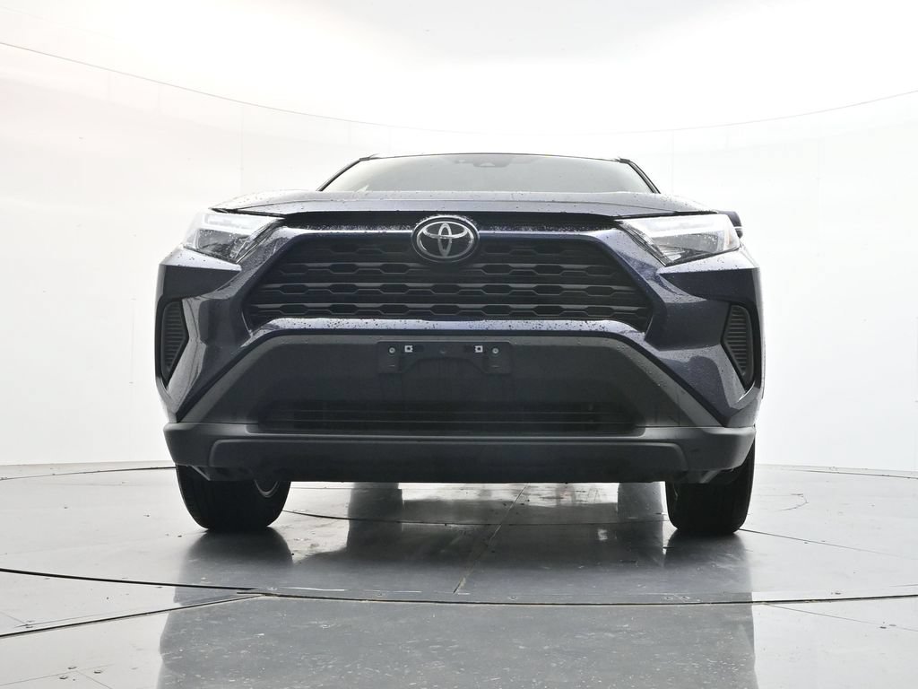 Used 2025 Toyota RAV4 XLE FWD image 33