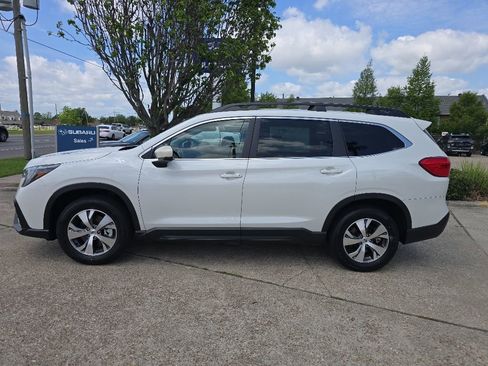 Used 2025 Subaru Ascent Premium AWD/4WD image 10