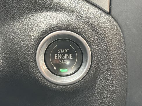 Used 2020 Chevrolet Silverado 1500 RST image 17