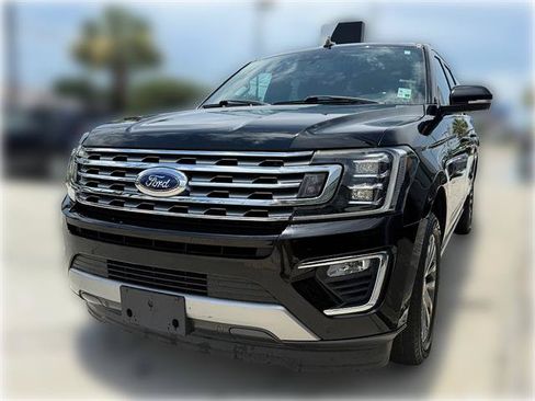 Used 2018 Ford Expedition Max Limited w/ Equipment Group 301A RWD image 3