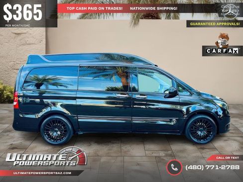Used 2017 Mercedes-Benz Metris Passenger image 2