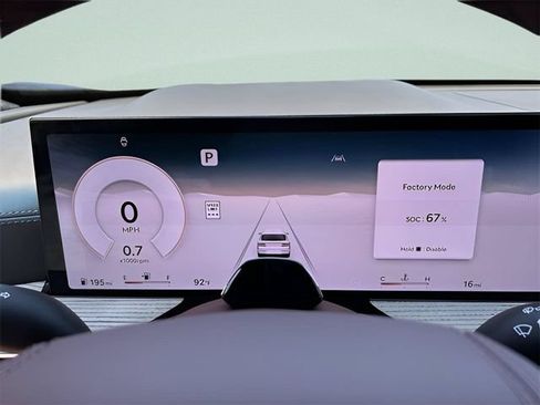 New 2025 Genesis GV80 3.5T Prestige AWD/4WD image 32