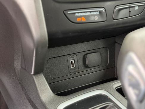 Used 2017 Ford Escape S FWD image 17