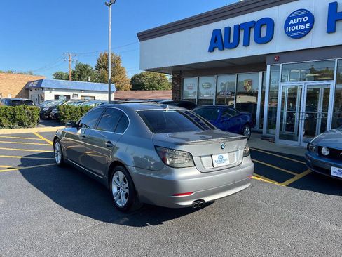 Used 2009 BMW 528i xDrive Sedan image 10