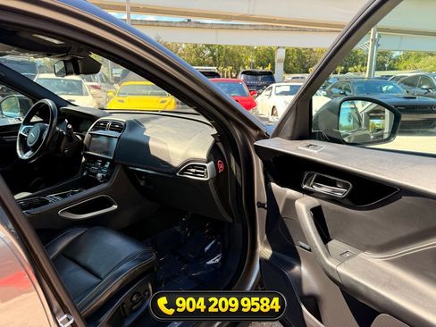 Used 2017 Jaguar F-PACE R-Sport AWD/4WD image 34