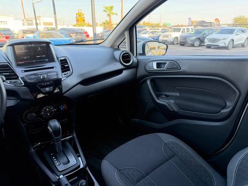 Used 2014 Ford Fiesta SE w/ Equipment Group 201A FWD image 26