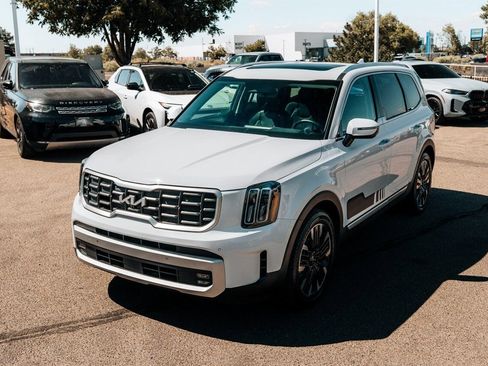 Used 2025 Kia Telluride SX w/ SX Captain's Chair Package AWD/4WD image 12