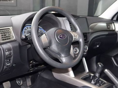 Used 2010 Subaru Forester 2.5X image 13