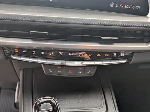 Used 2024 Cadillac XT4 Sport w/ Cold Weather Package AWD/4WD image 21