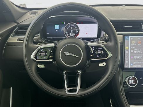 Used 2025 Jaguar F-PACE R-Dynamic S image 18