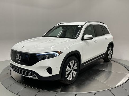 Certified 2024 Mercedes-Benz EQB 250+ image 3