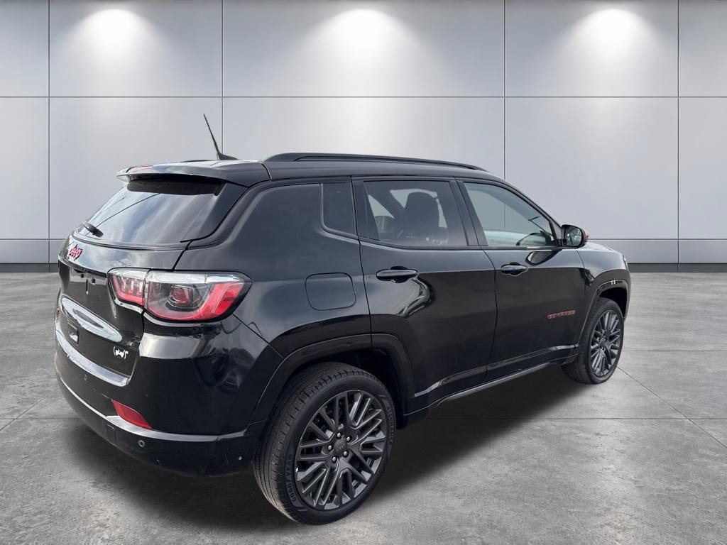 Used 2023 Jeep Compass Limited AWD/4WD image 5