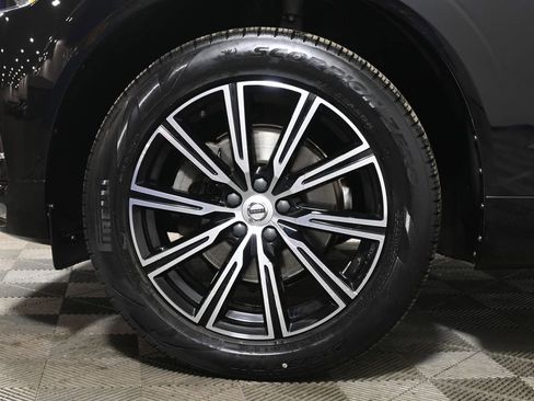 Used 2021 Volvo XC60 T5 Inscription w/ Climate Package image 12