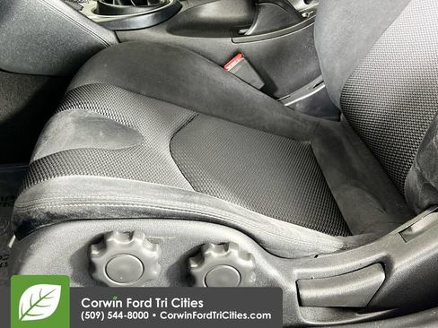 Used 2017 Nissan 370Z Coupe RWD image 20