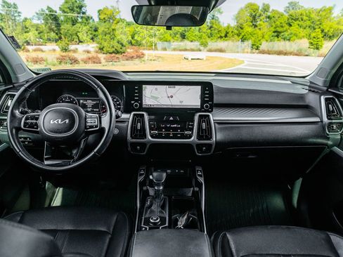 Used 2022 Kia Sorento SX FWD image 23