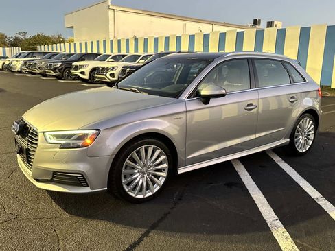 Used 2017 Audi A3 e-tron Premium Plus w/ Technology Package image 7