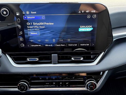 New 2026 Chevrolet Equinox LT image 17