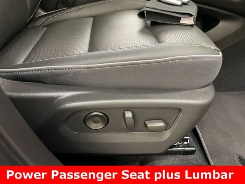 Used 2021 Buick Envision Essence w/ Technology Package I image 12