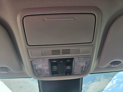 Used 2025 Honda Odyssey Elite image 20