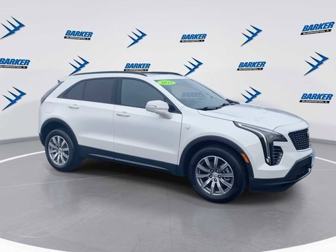 Used 2023 Cadillac XT4 Sport w/ Cold Weather Package image 2