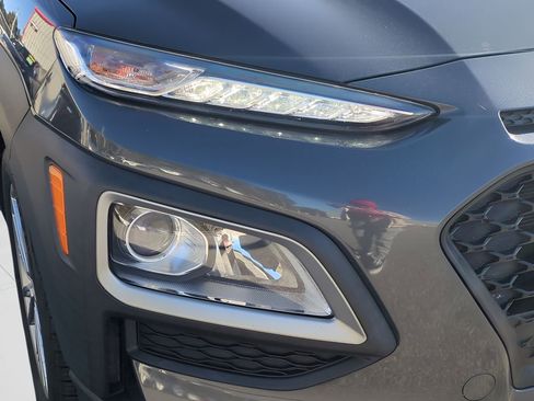 Used 2018 Jeep Wrangler Unlimited Sahara image 18