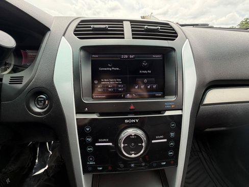 Used 2014 Ford Explorer Sport w/ Equipment Group 401A AWD/4WD image 21
