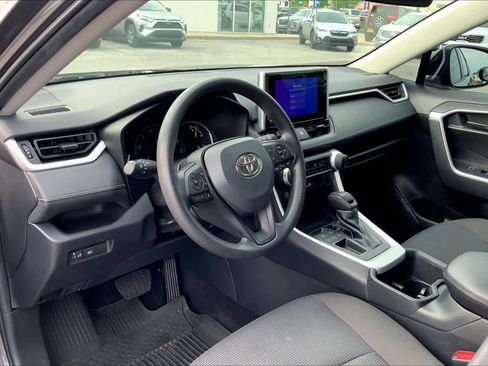 Used 2023 Toyota RAV4 LE FWD image 17