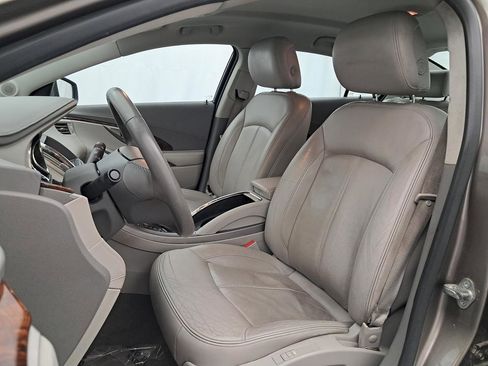 Used 2010 Buick LaCrosse CXL image 6