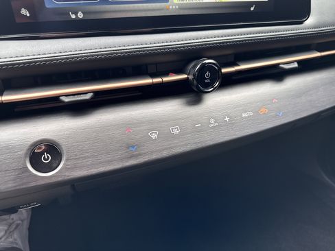 Certified 2024 Nissan Ariya AWD image 25