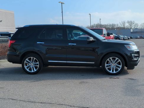 Used 2016 Ford Explorer Limited FWD image 9